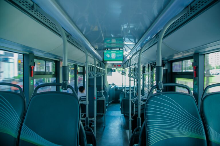 Zdjęcie do artykułu: Przyszłość transportu publicznego – innowacje, które zmienią sposób podróżowania